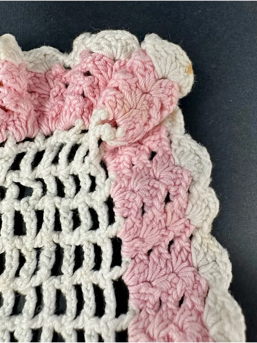 Lot of 6 Vintage Hand-Crocheted Pot Holders & Doilies White Pink Blue A3